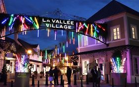 Loc'Happy House - Maison Spacieuse Proche Disneyland Paris - Parrot World